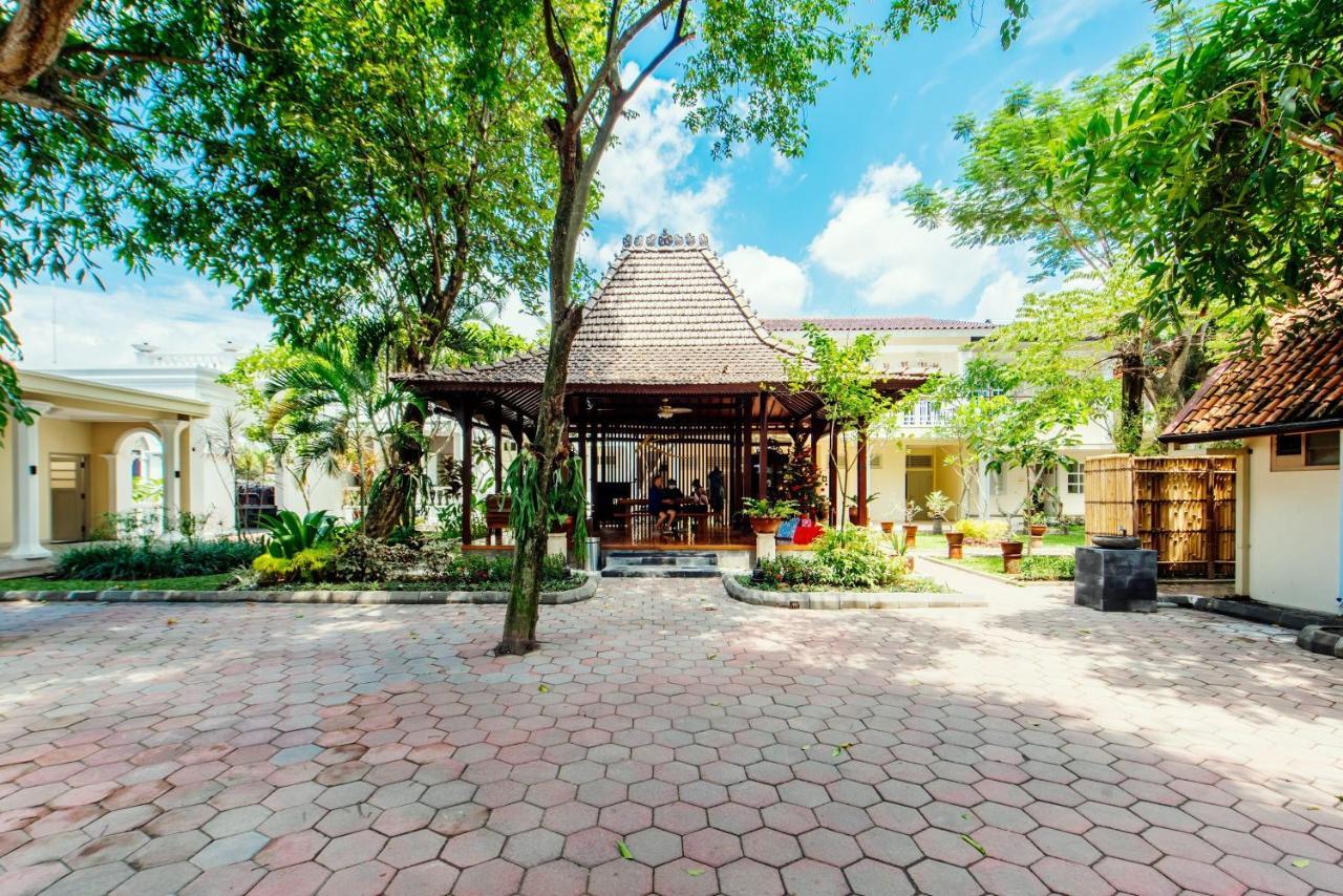 Tirtodipuran Hotel By Natts Hospitality Indonesia Yogyakarta Exteriör bild