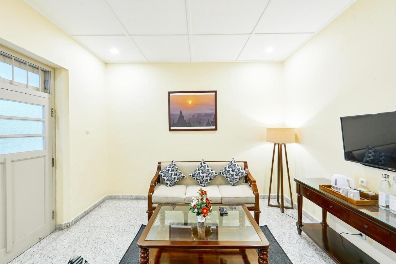Tirtodipuran Hotel By Natts Hospitality Indonesia Yogyakarta Exteriör bild